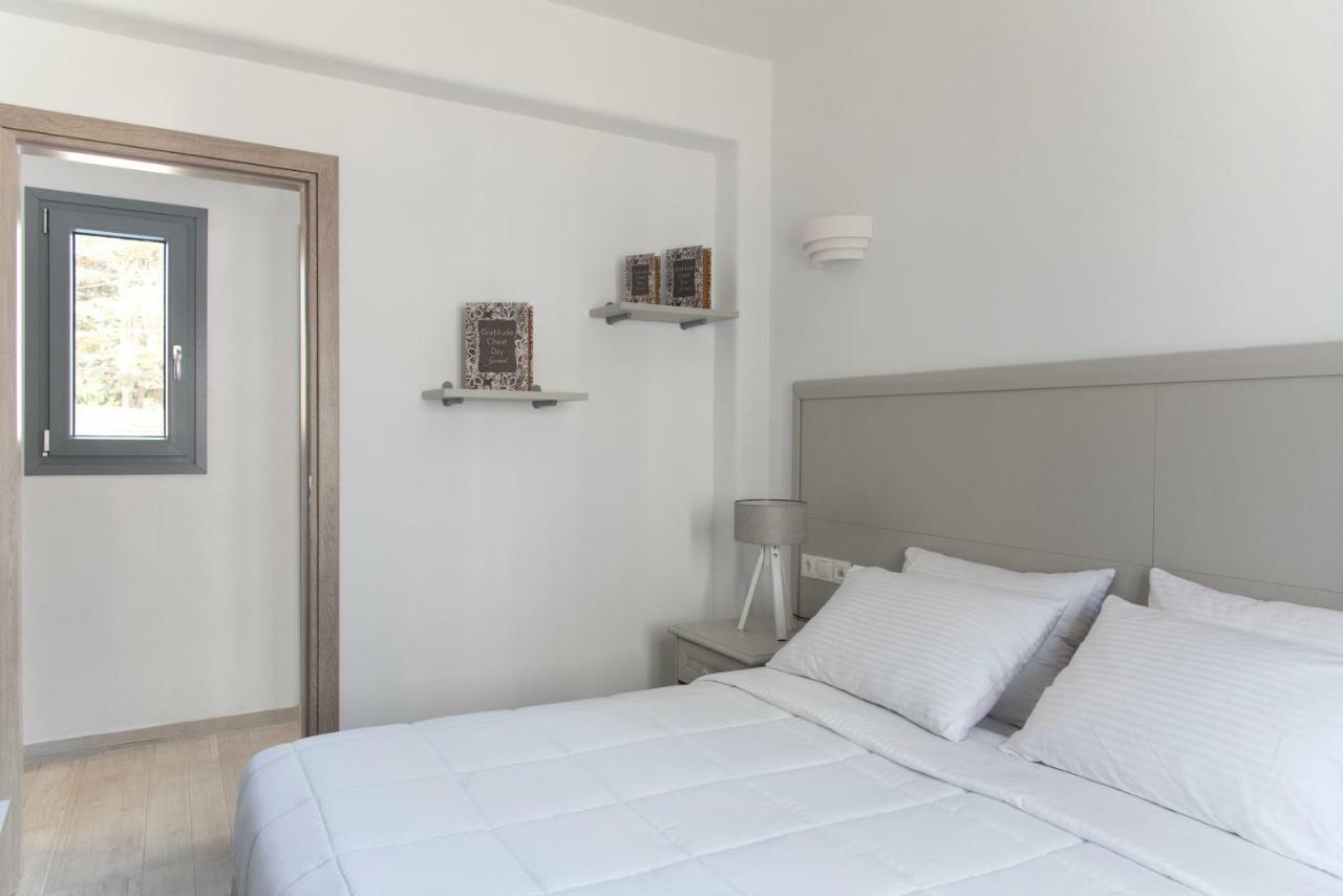 Paros Elitas Villas Екстериор снимка