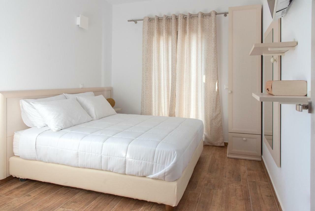 Paros Elitas Villas Екстериор снимка